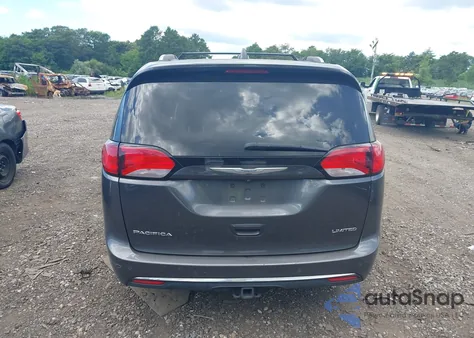 2017 Chrysler Pacifica Limited z USA, uszkodzony, nr VIN 2C4RC1GG3HR712494